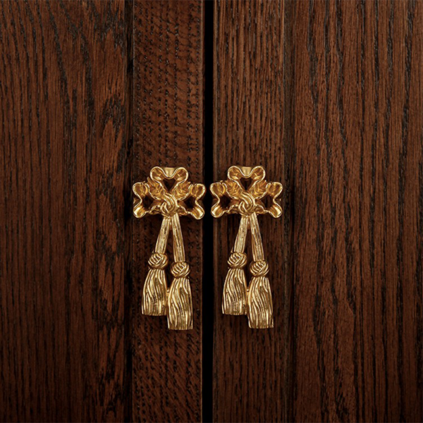 3 Decorative Bow-Shaped Brass Cabinet and Drawer Knobs – 5-Piece Set
