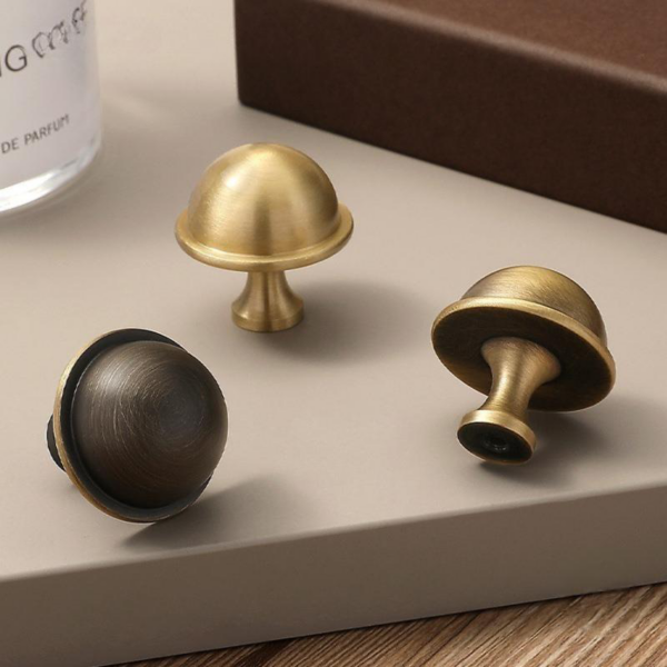 Vintage Brass Cabinet and Drawer Knobs – American Style - 2-Piece Set